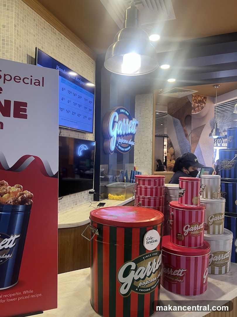 Garrett Popcorn Shops Interior