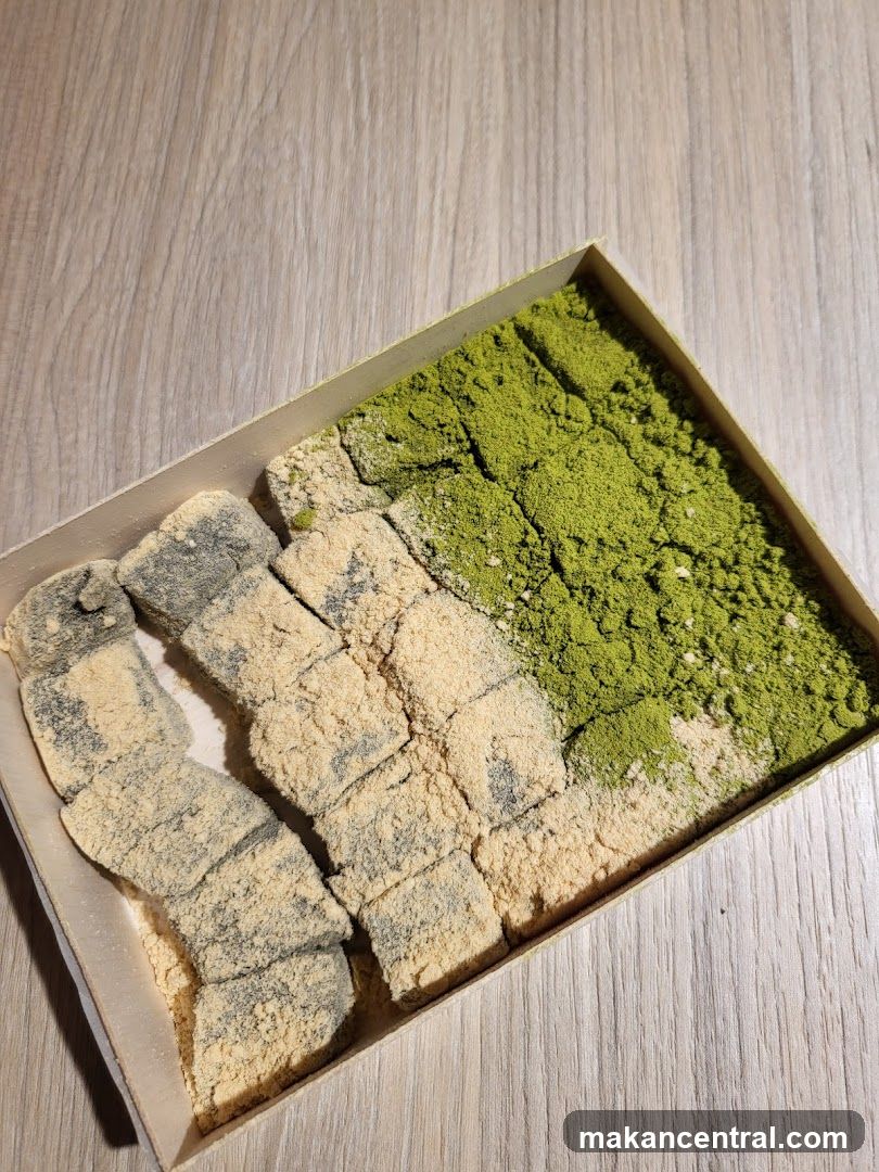 Matcha Powdered Dessert Box