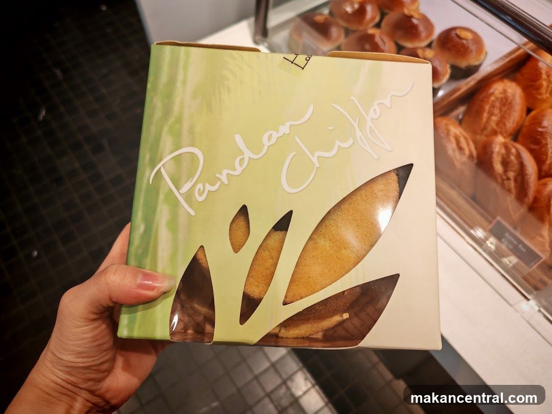 Pandan Chiffon Box