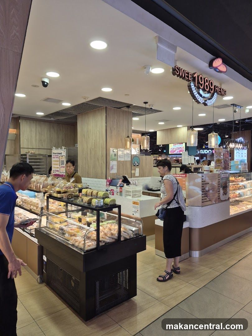 Inside Sweet 1989 Heng bakery