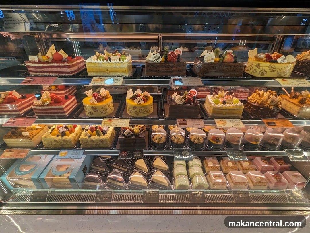 Cake Display Case