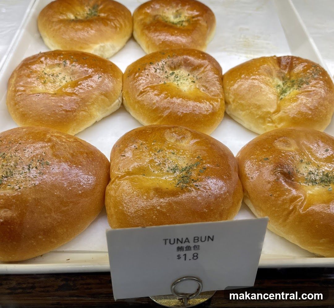 Tuna Bun Display