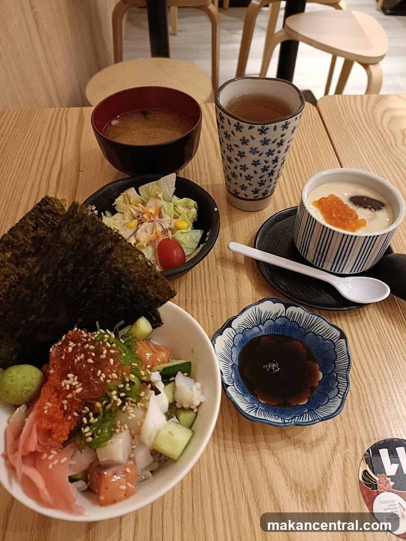 Table Setting in Restaurant