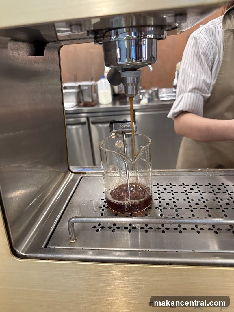 Coffee machine in operation