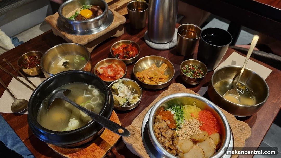 Restaurant Interior Table Setting