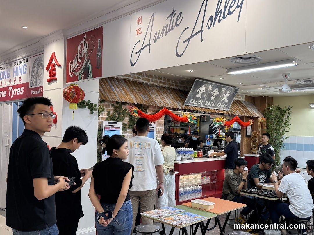 Interior of Auntie Ashley food stall