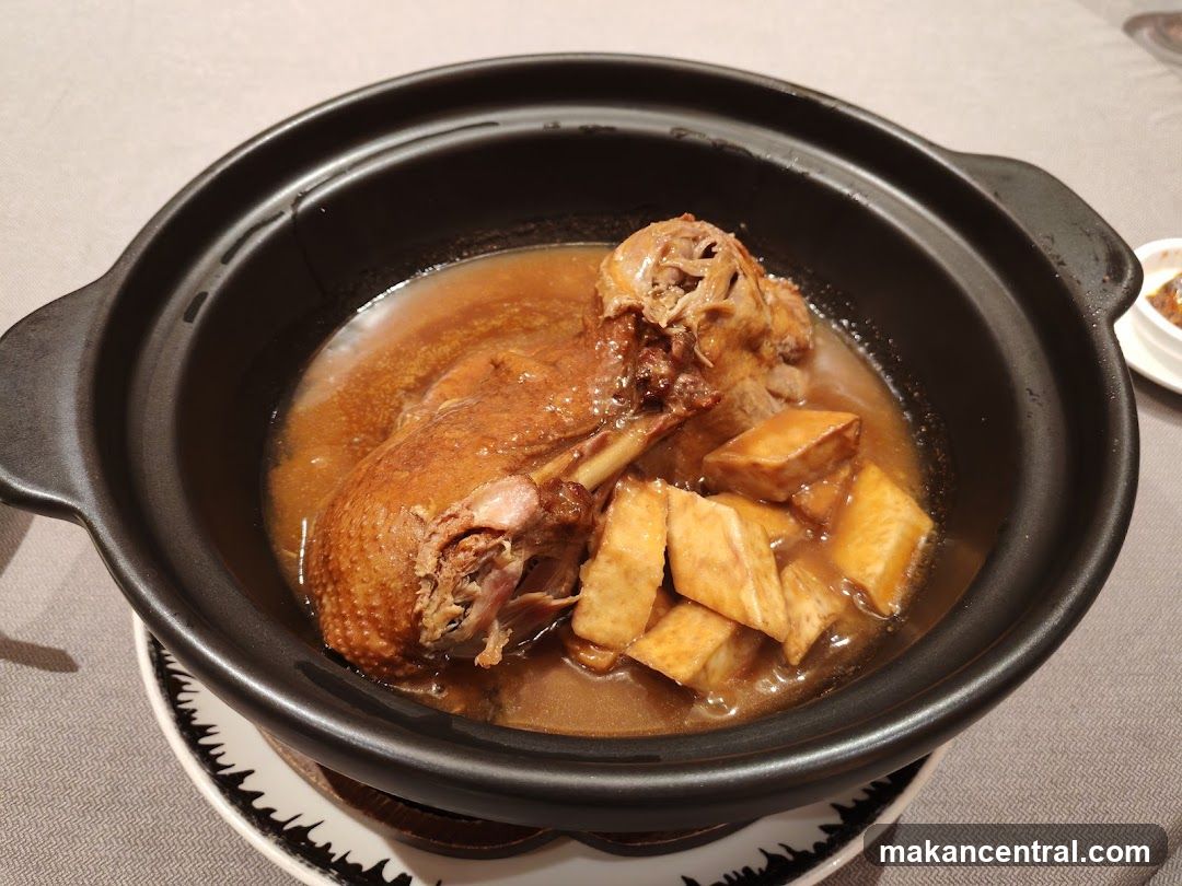 Dish in ceramic pot