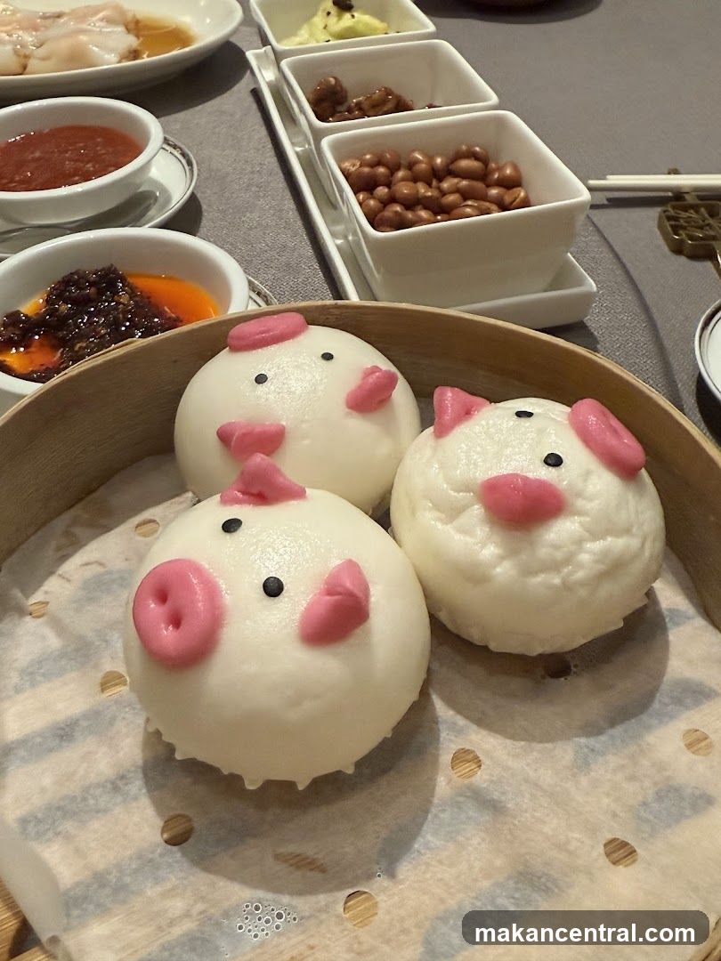 Steamed Piggy Bun Display