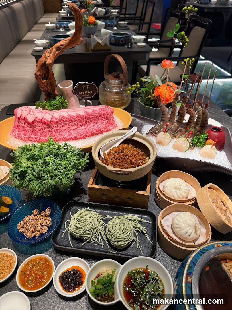 Restaurant Interior Table Setup