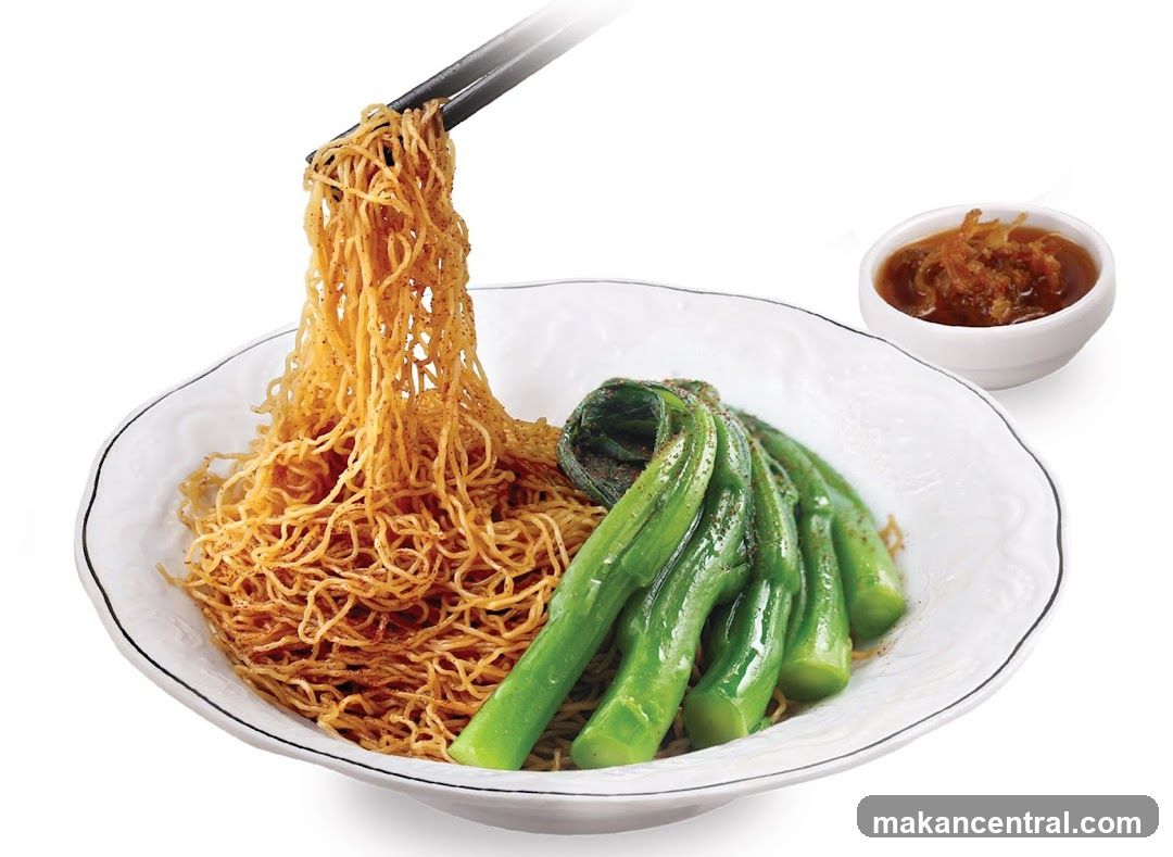 Noodle Dish with Vegetables and Sauce
