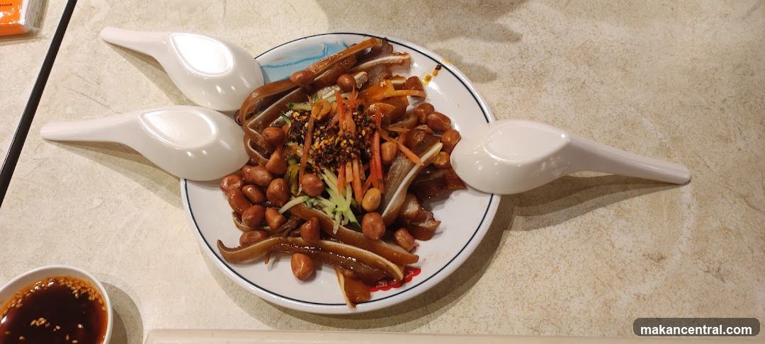 Food Plate with Spoons