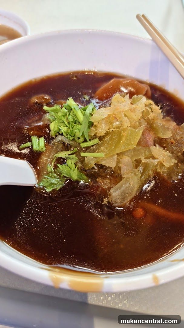 Food dish in bowl