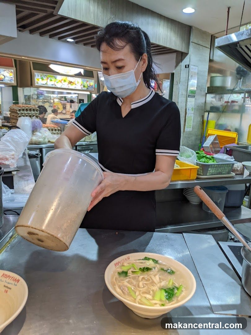 Qiu Lian Ban Mee 秋莲板面