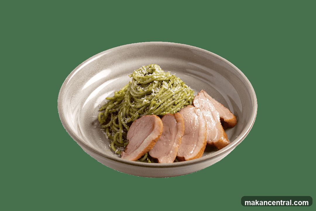 Spaghetti with Green Sauce and Sliced Meat