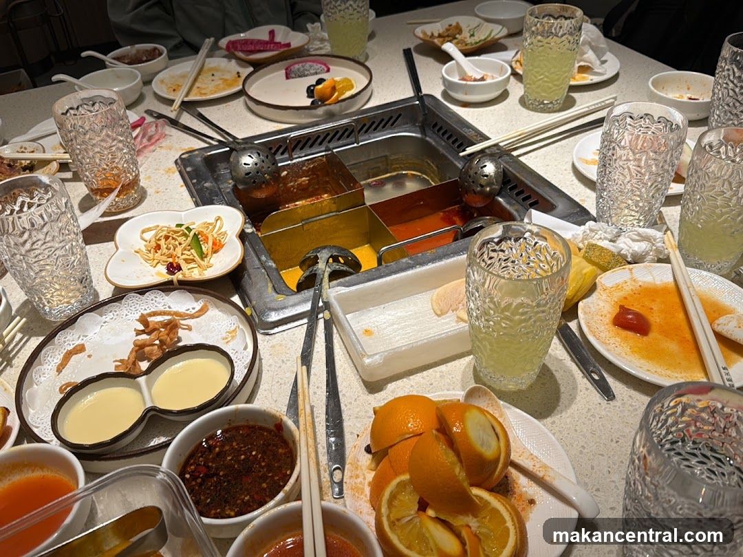 Hot Pot Dining Table