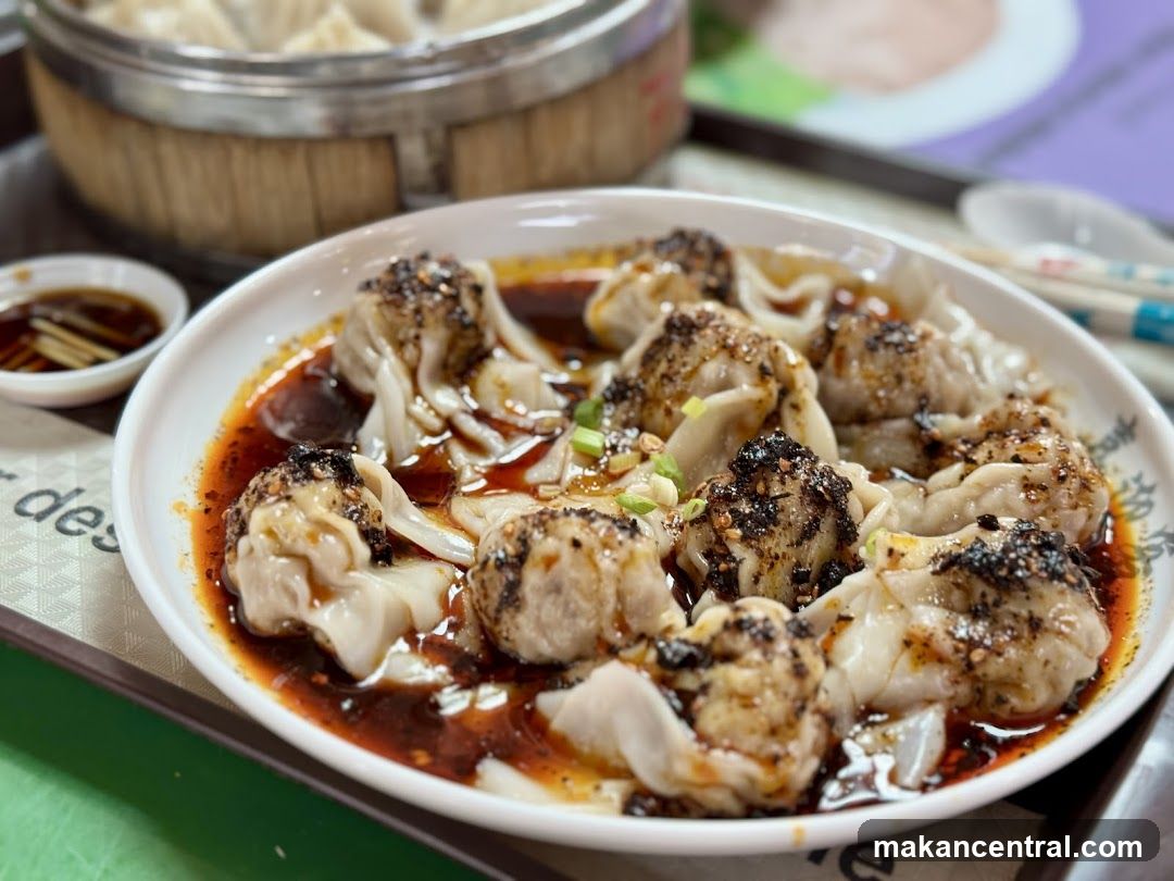 Dumplings with Spicy Sauce