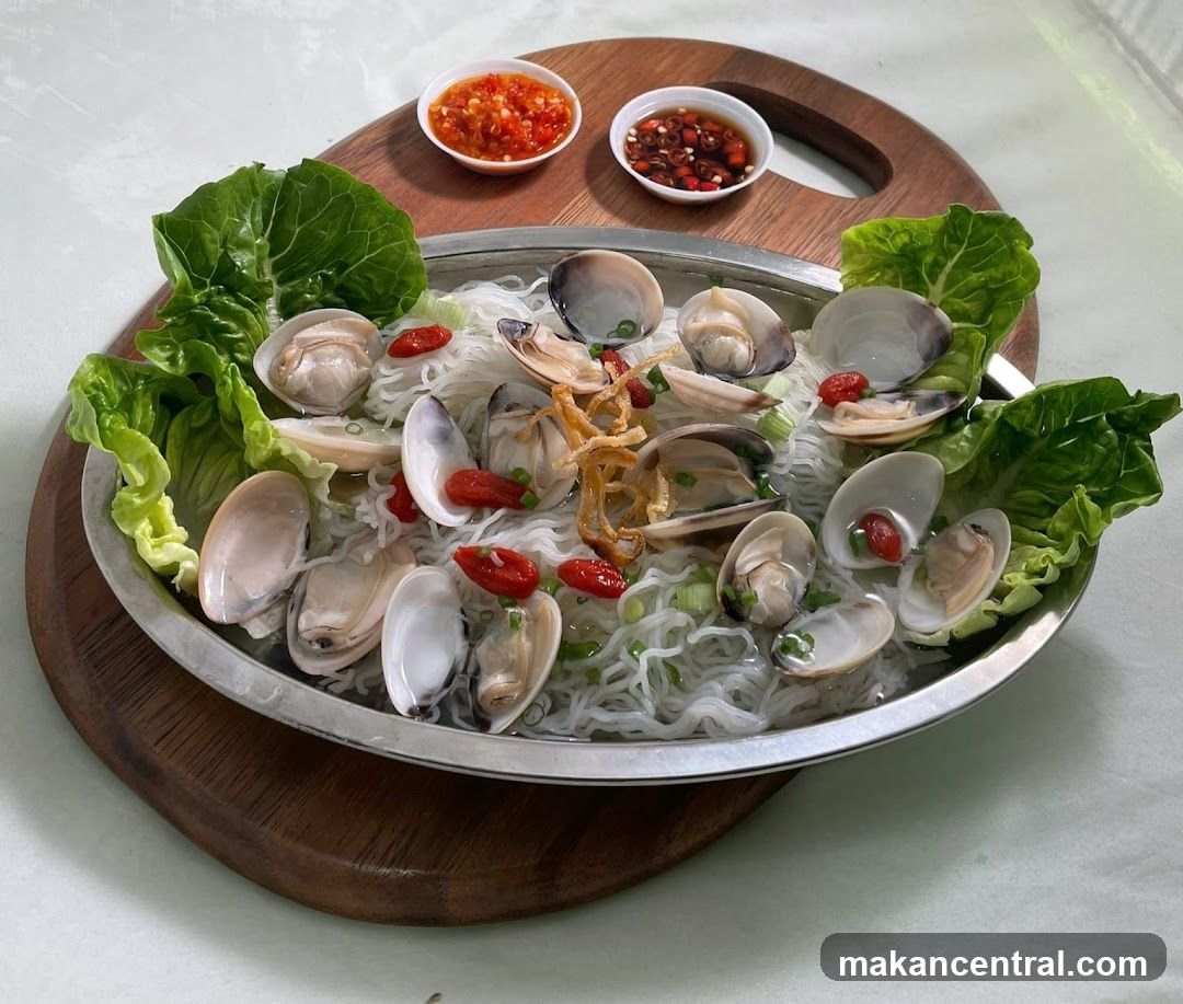 Seafood Dish with Rice Noodles