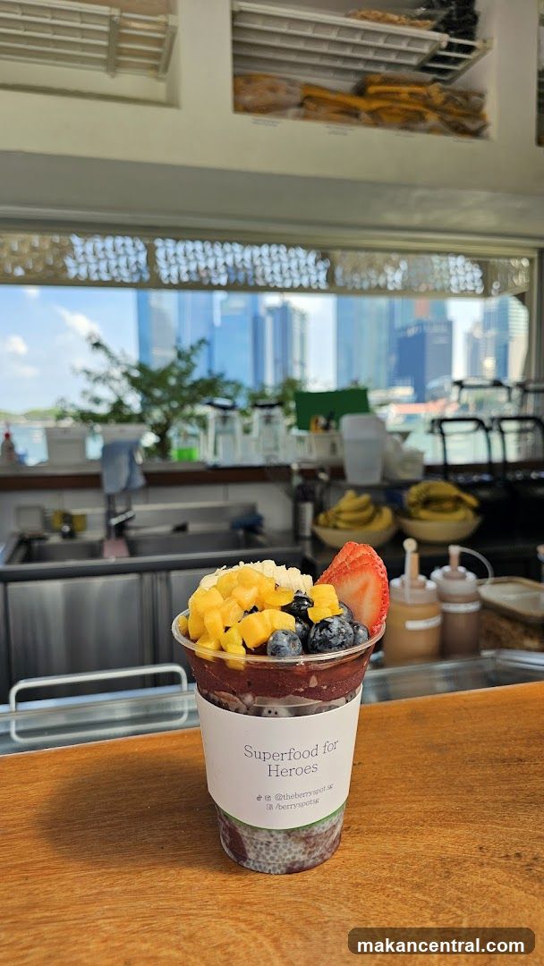 Superfood for Heroes Acai Bowl
