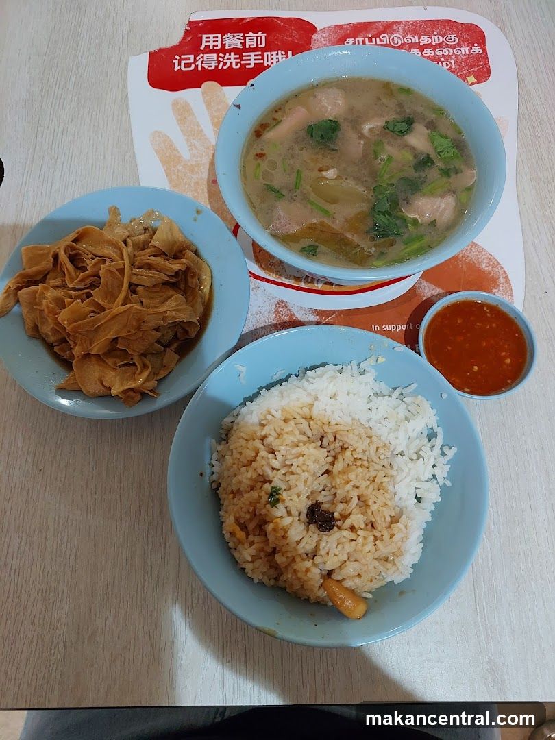 Meal served at a food stall