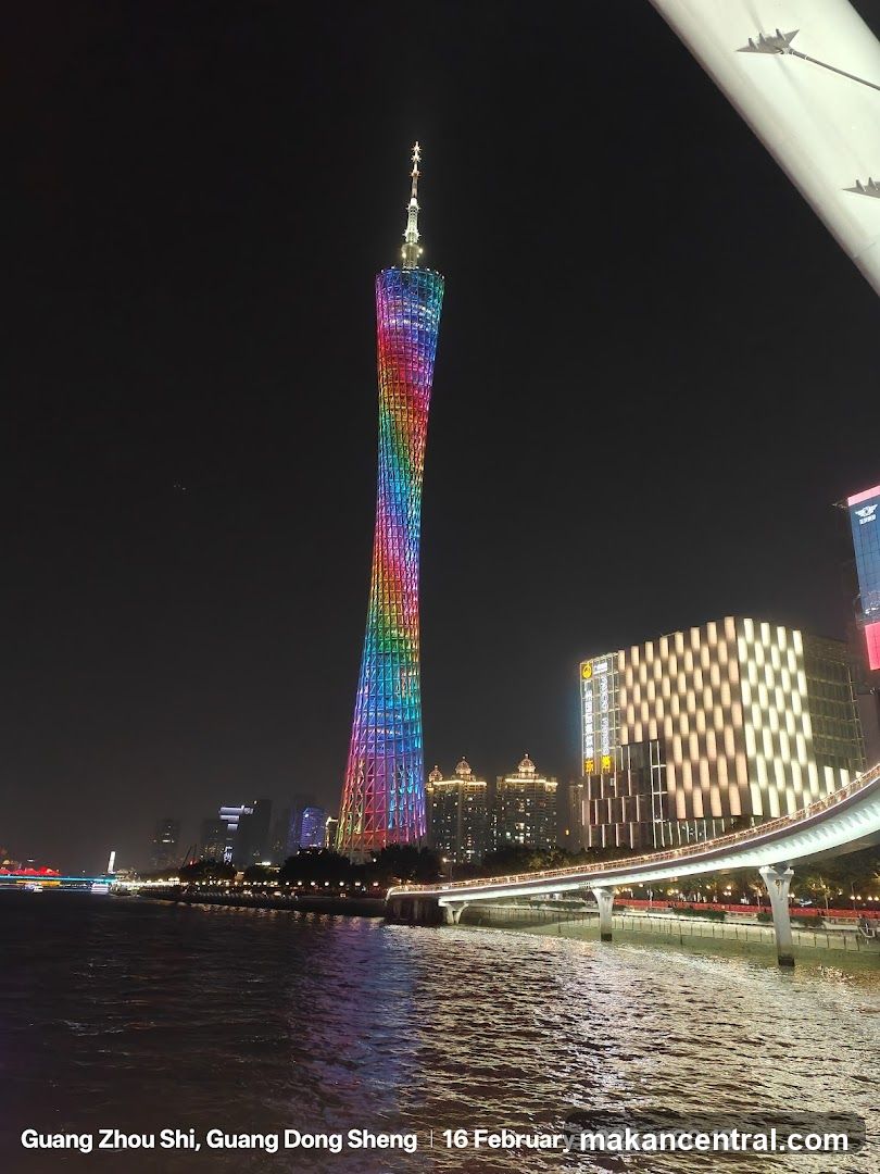 Guangzhou Tower at Night