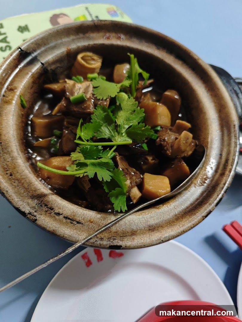 Stewed Dish in Clay Pot