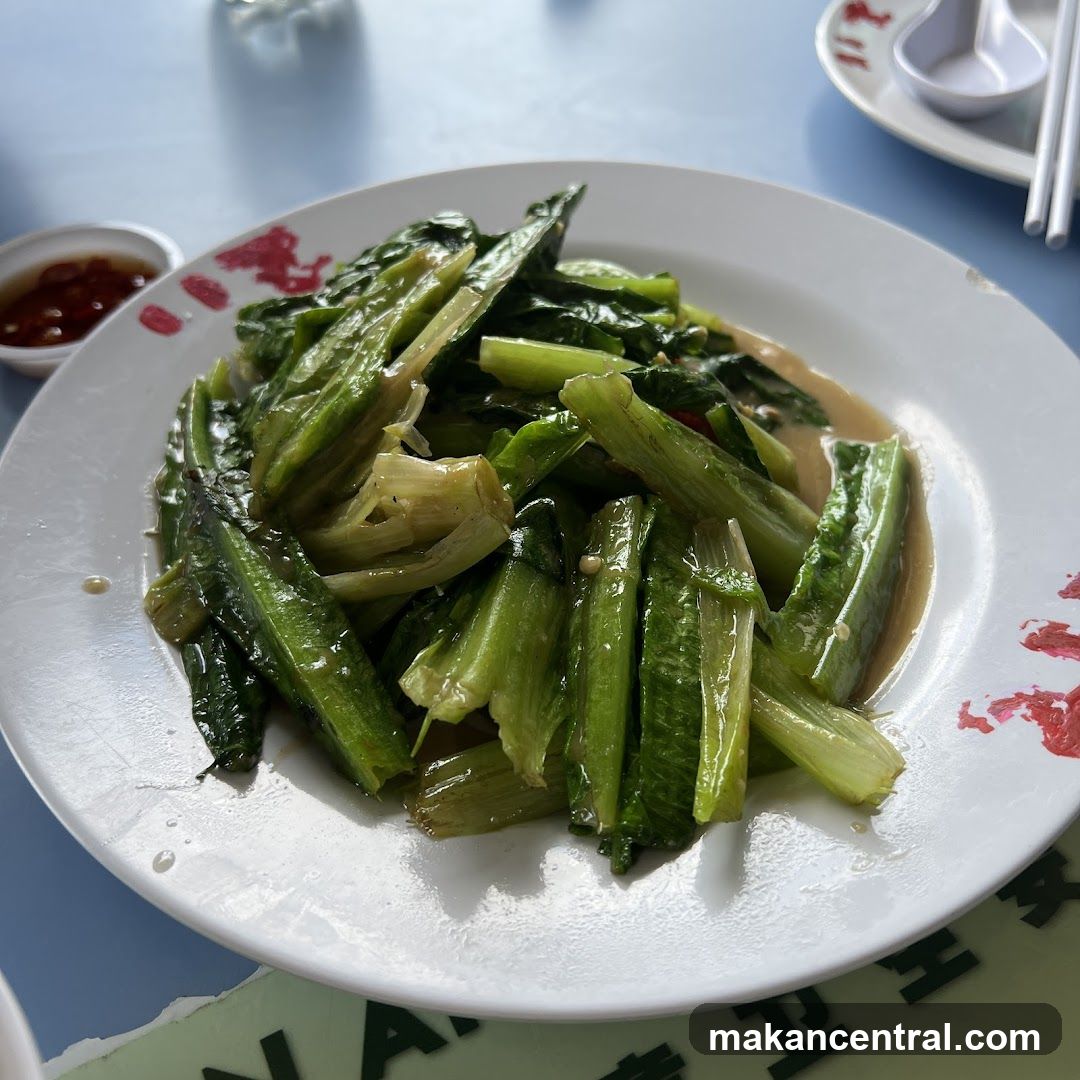 Stir-fried greens dish