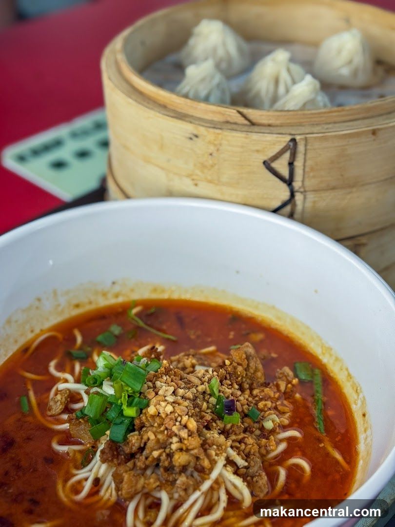 Zhong Guo La Mian Xiao Long Bao 中国拉面小笼包