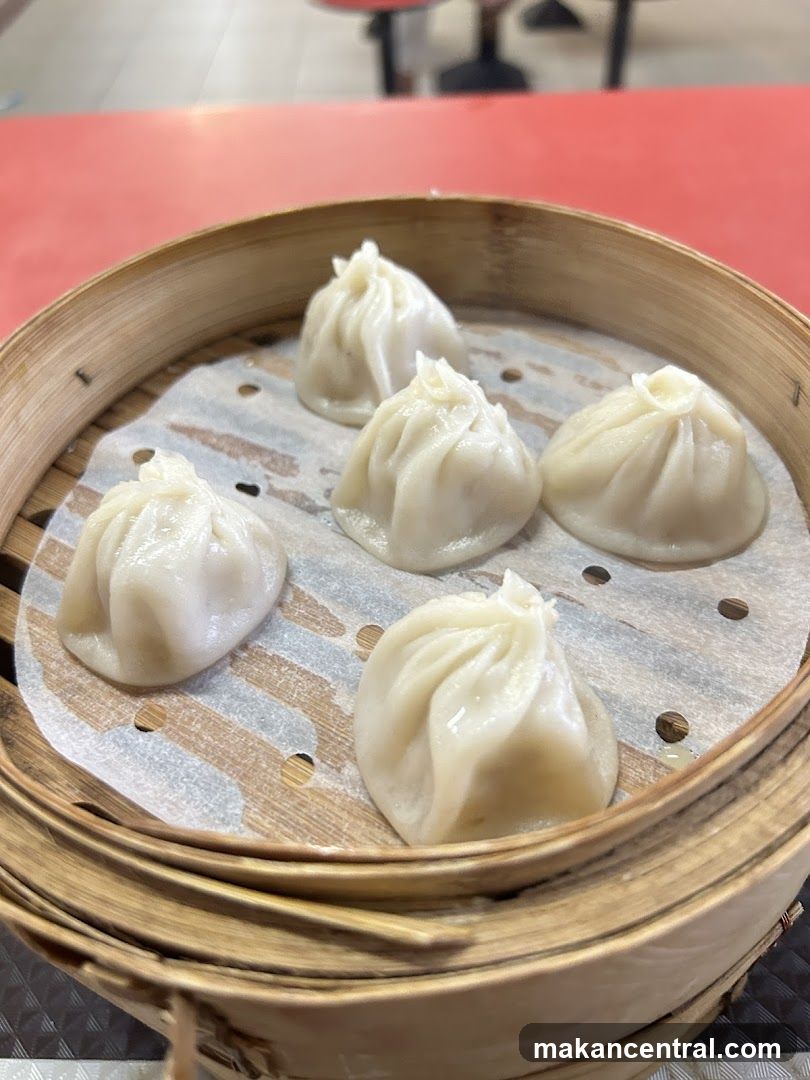 Steamed Dumplings in Bamboo Steamer