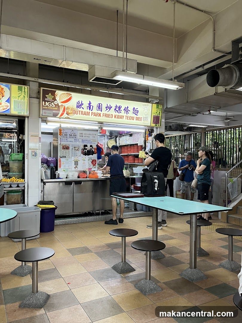 Outram Park Fried Kway Teow Mee stall