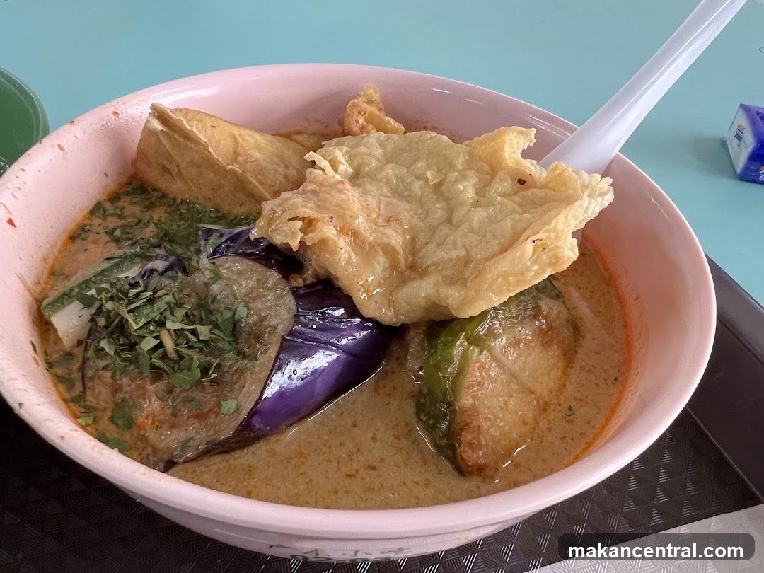 Food dish in bowl
