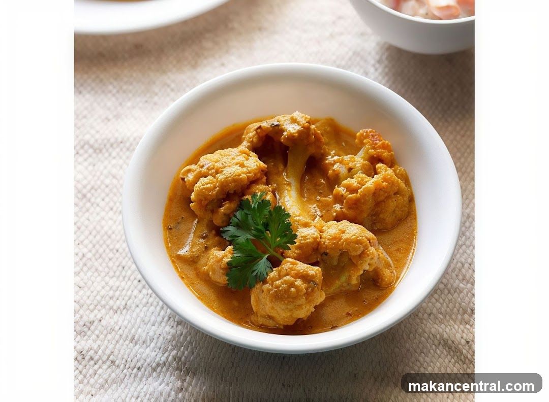 Cauliflower Curry in Bowl