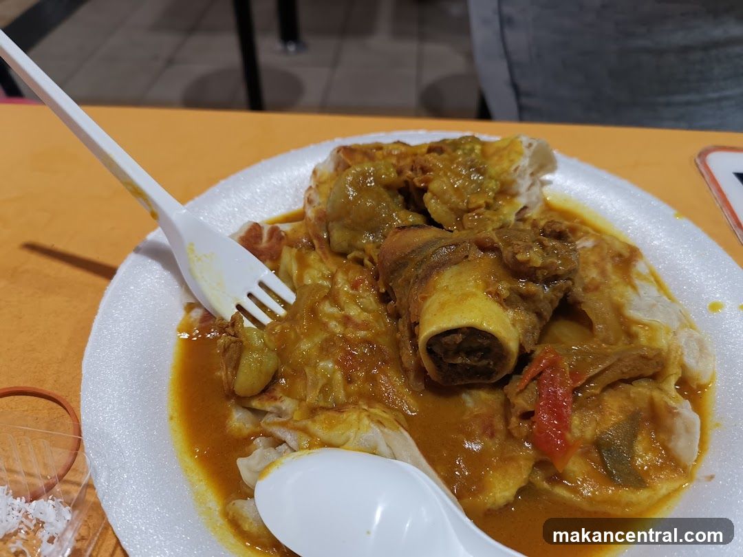 Curry with Meat and Bread