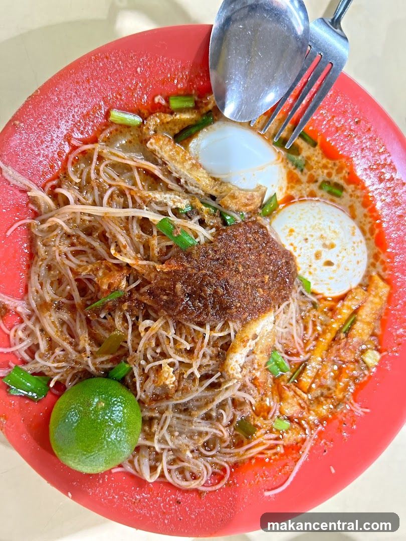 Noodles with Eggs and Lime