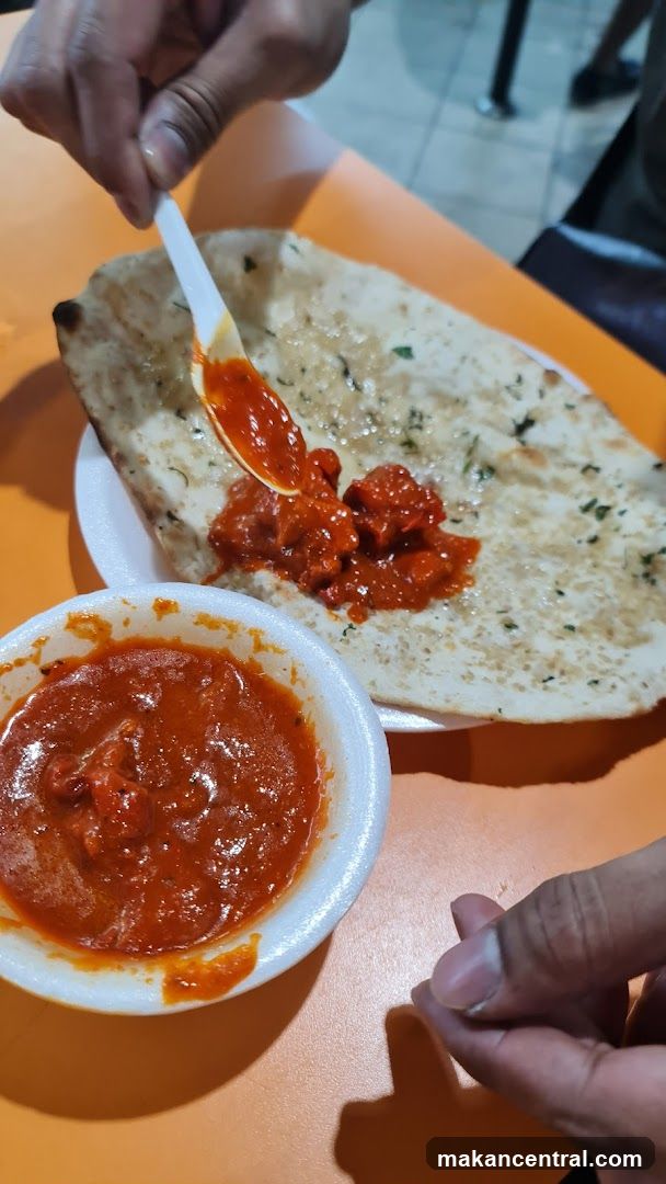 Chicken Tikka Masala with Naan