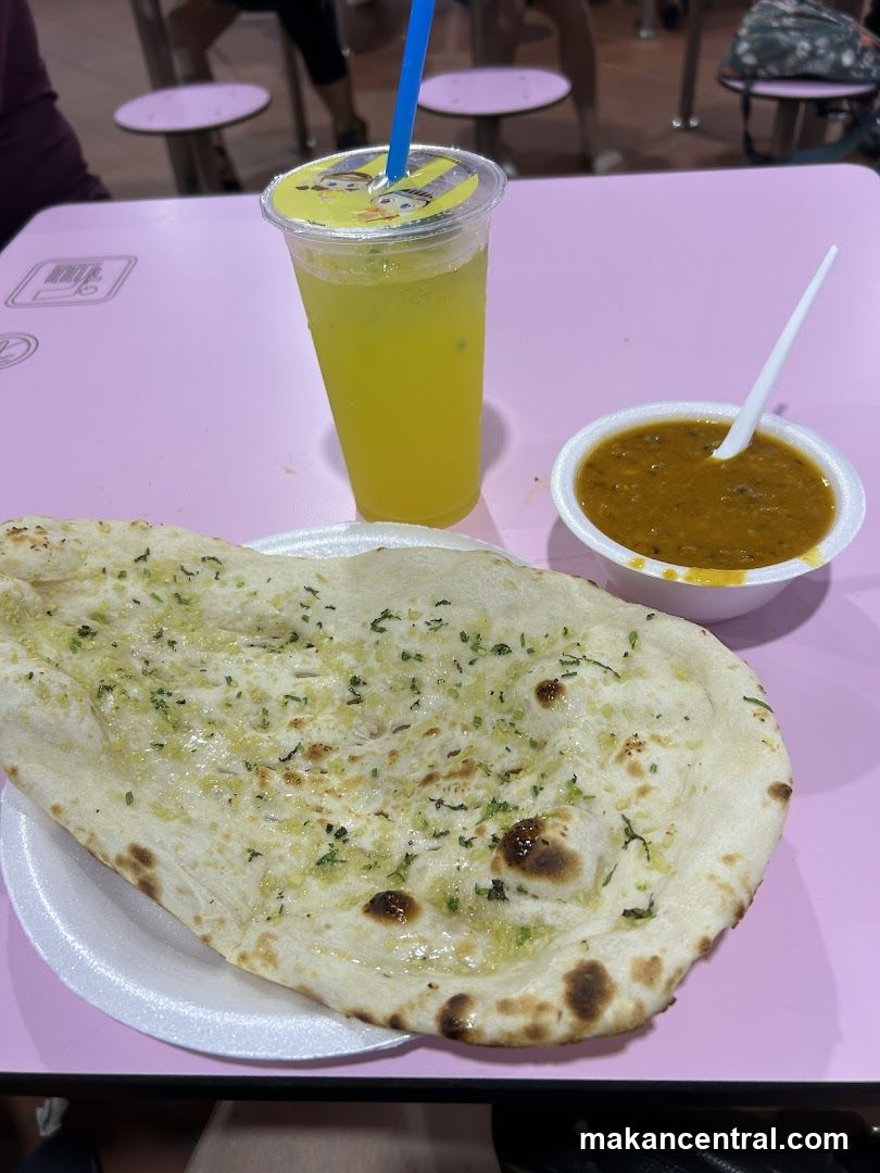 Garlic Naan with Dal and Drink