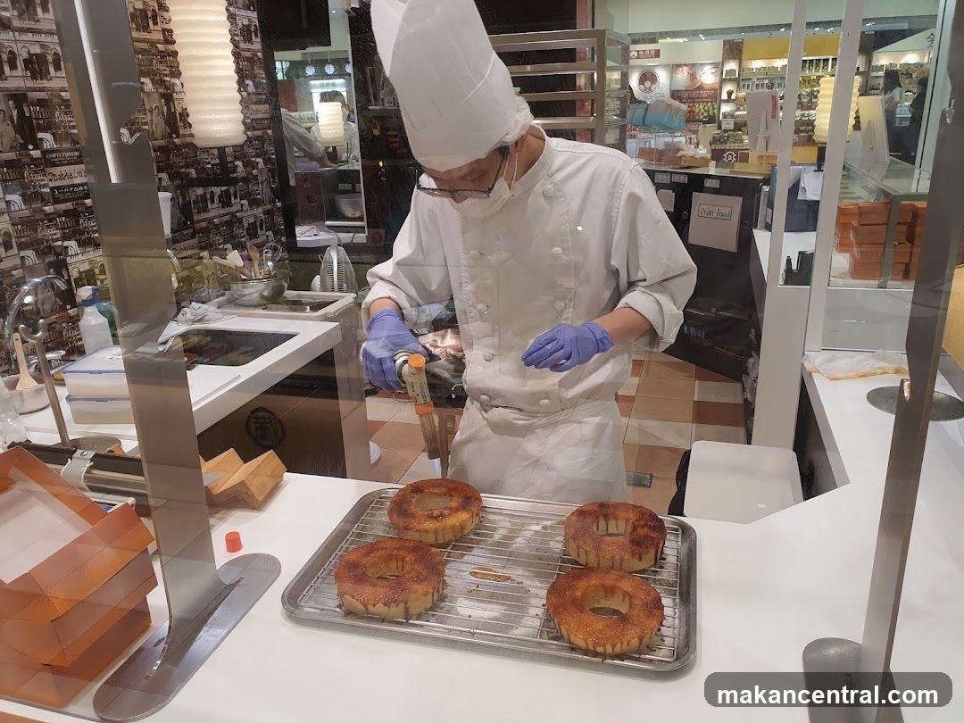 Chef Decorating Ring Cakes