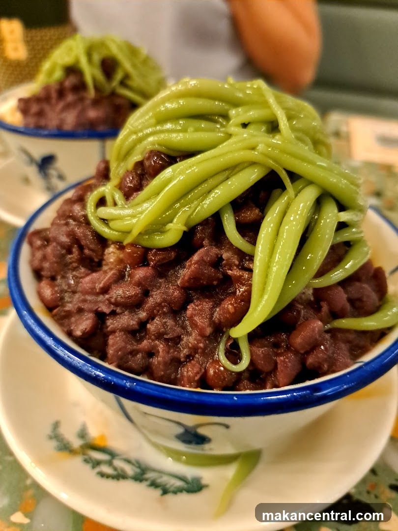 Red Bean Dessert with Green Jelly
