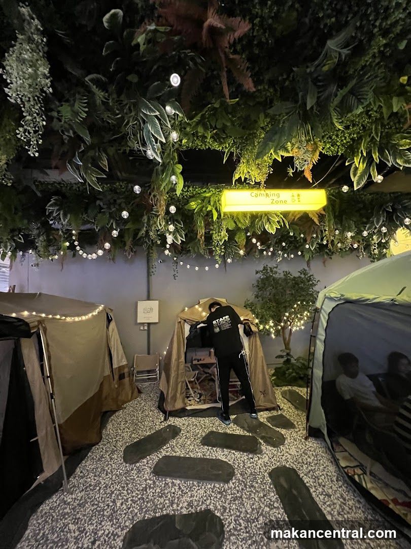 Camping Zone Interior