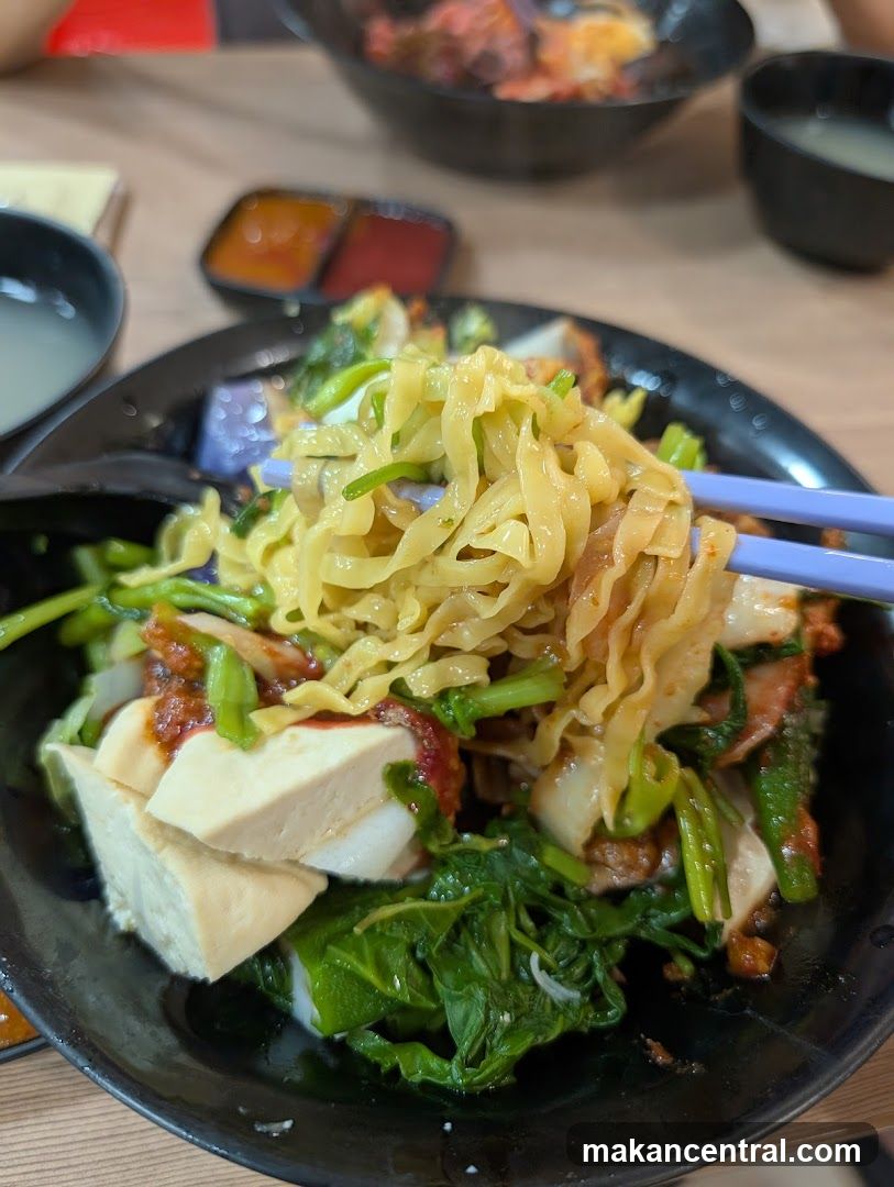 Noodles with Tofu and Vegetables