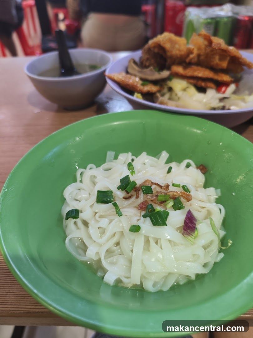 Noodles with Toppings