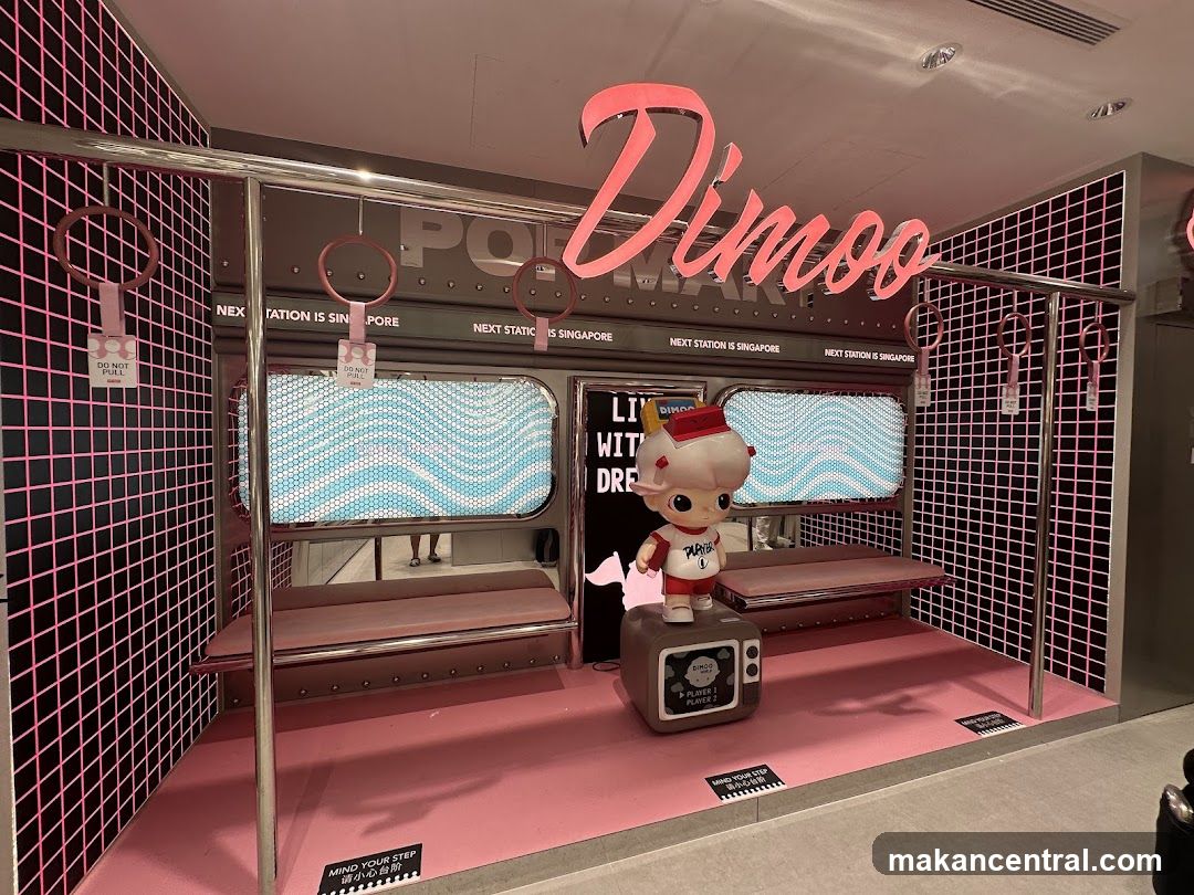 Dimoo Pop Mart Display