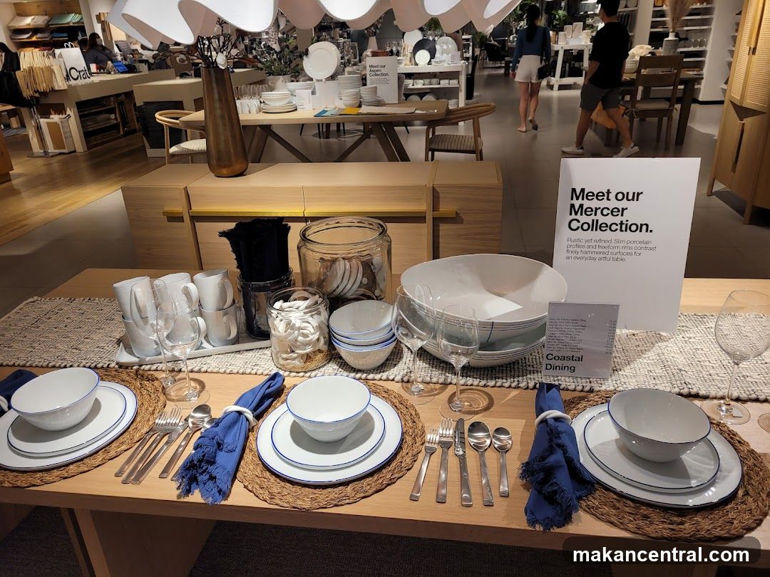 Dining Table Setting