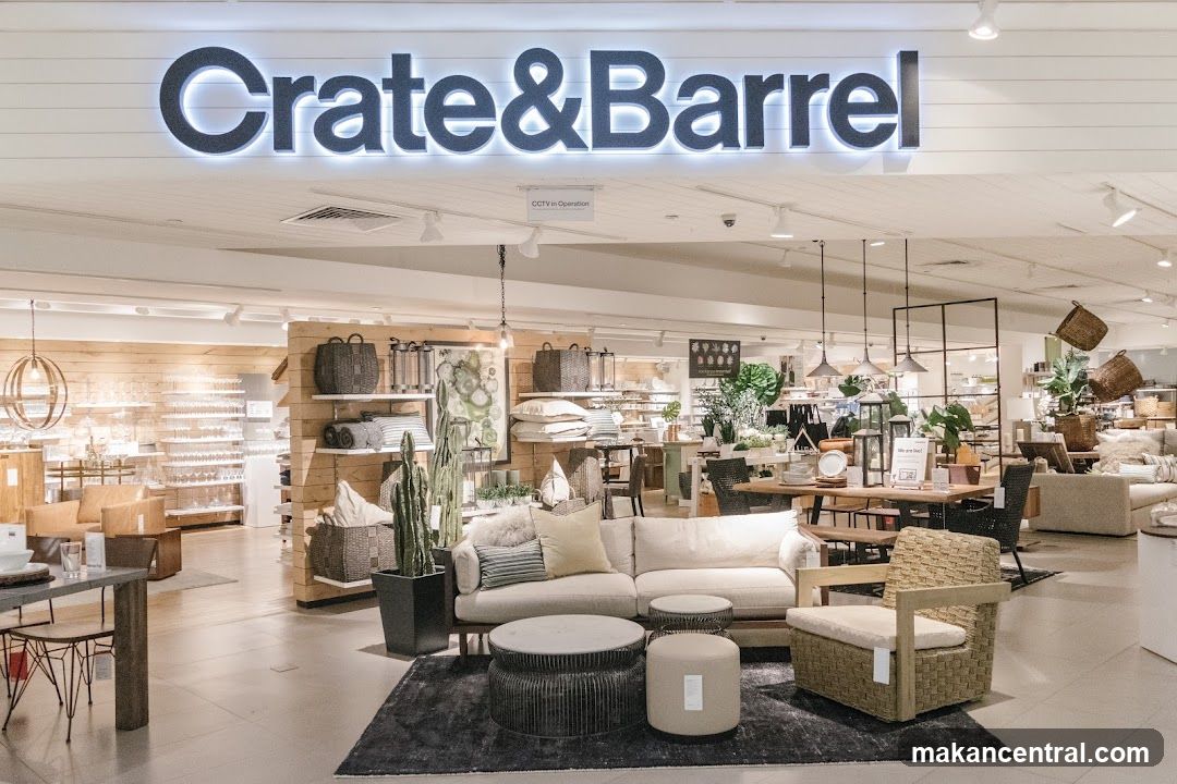 Crate & Barrel Store Interior