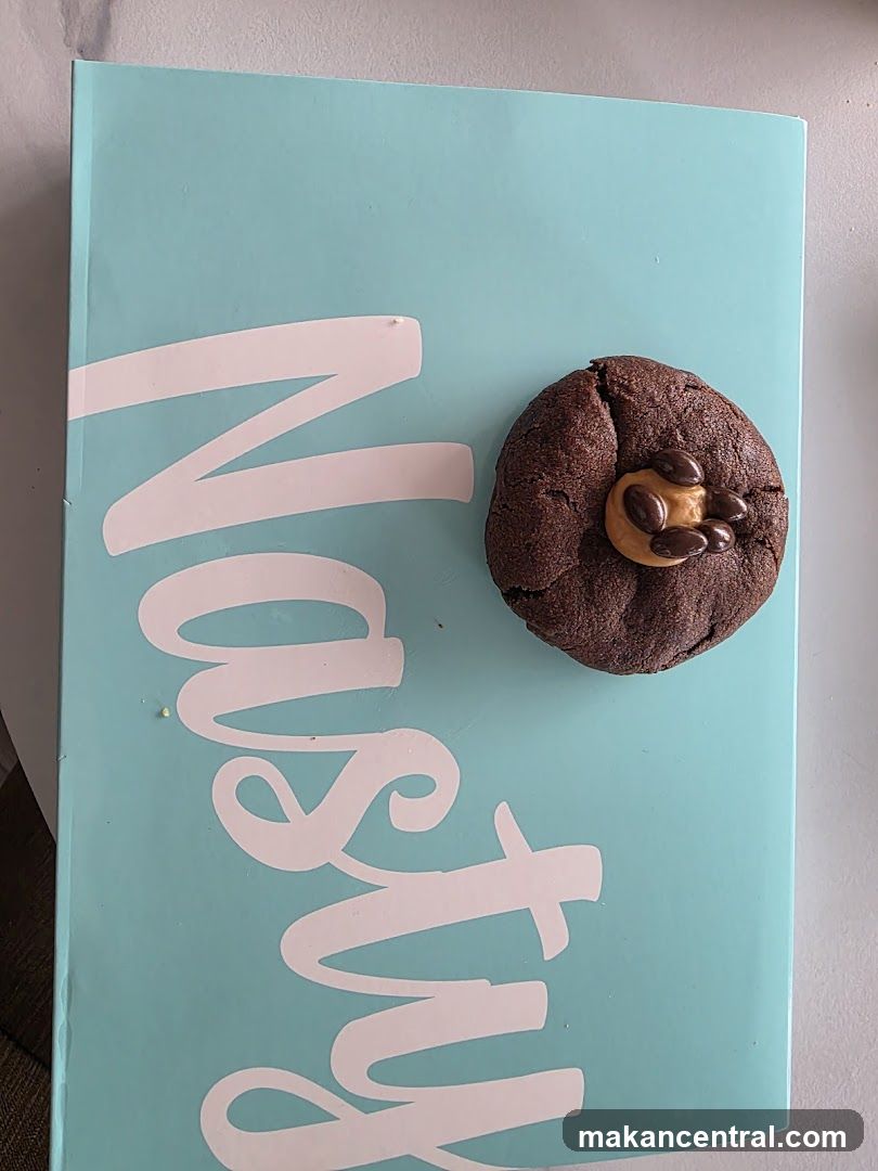 Chocolate cookie with peanut butter filling