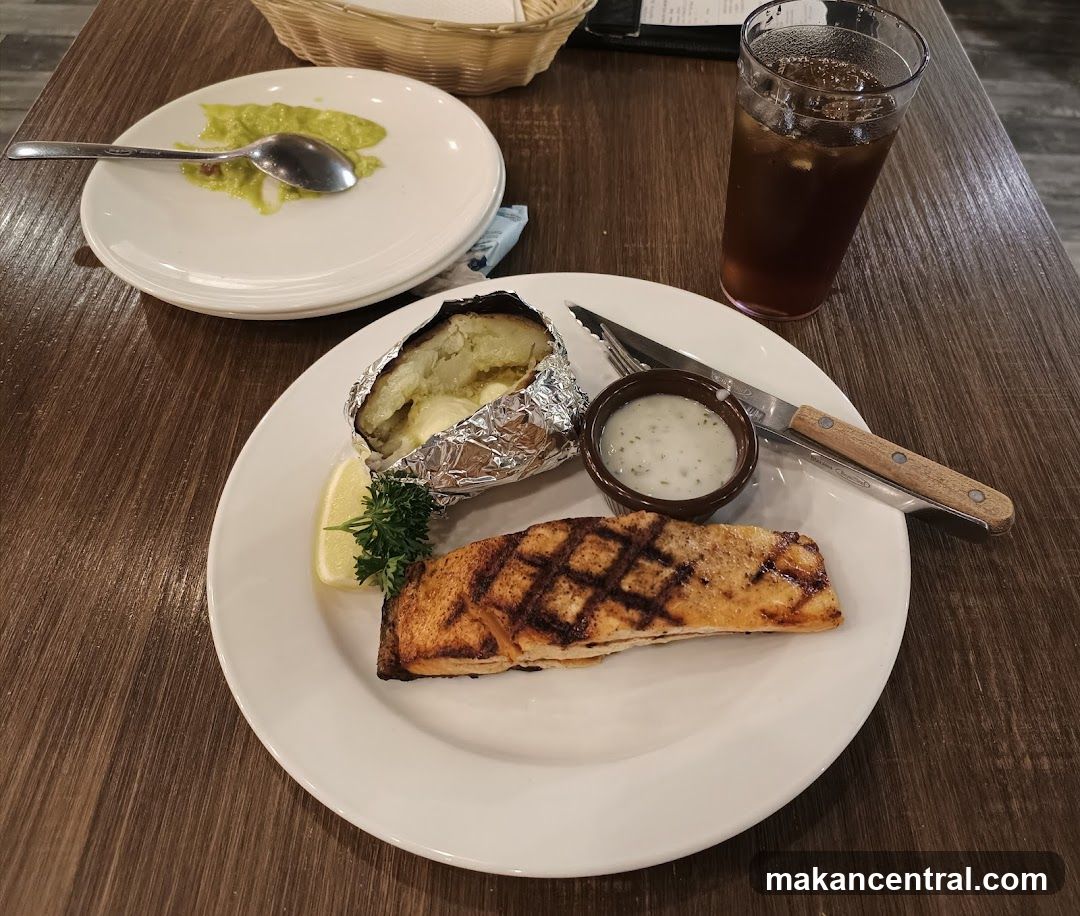 Grilled Salmon Dinner