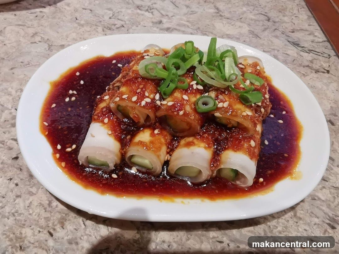 Cucumber Rolls with Spicy Sauce