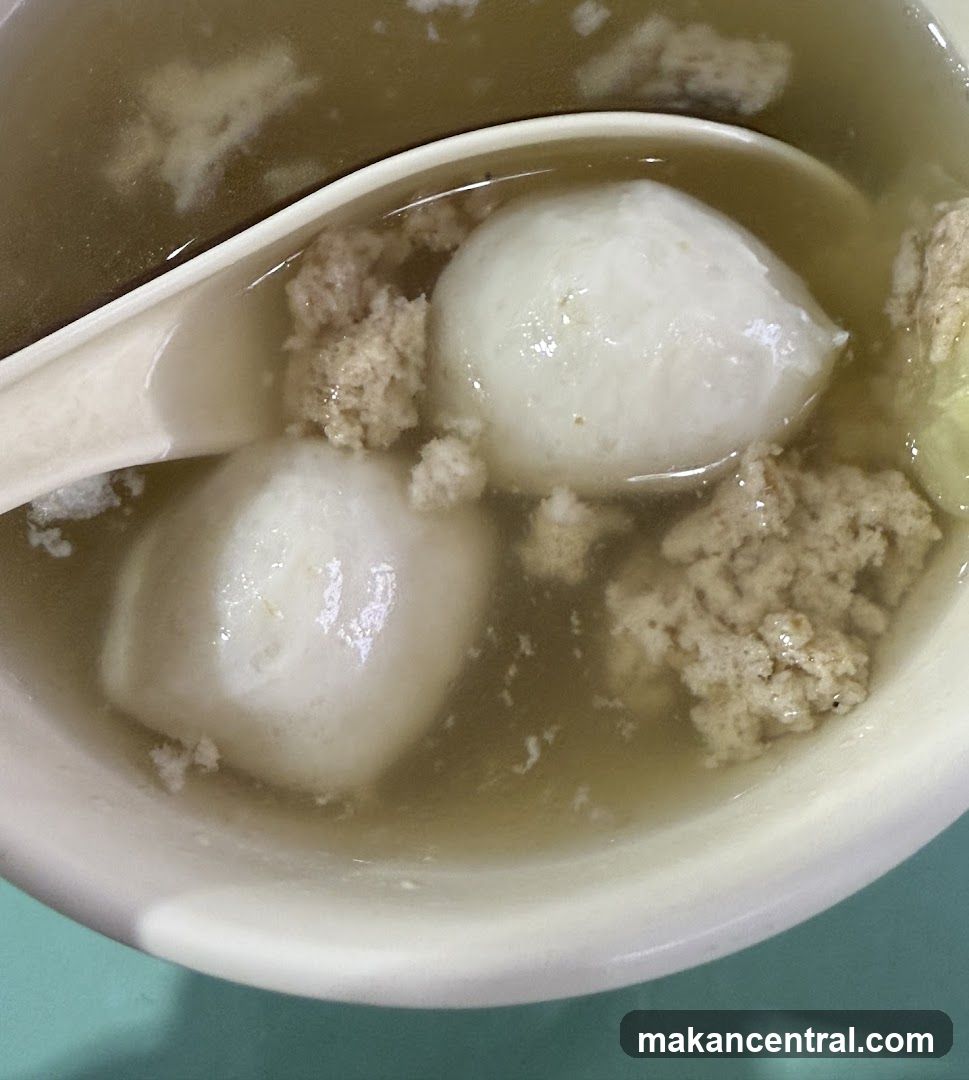 Tom's Cityzoom Mee Pok Tar