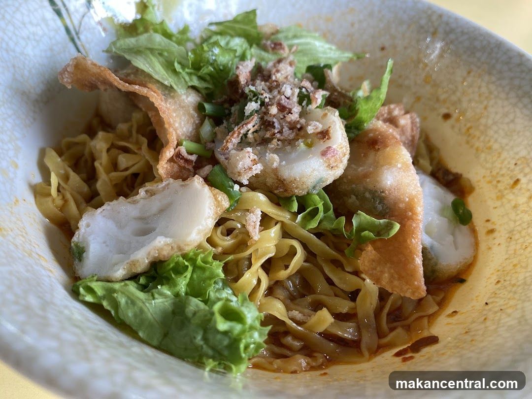 Noodle Dish with Fish Cakes and Wontons