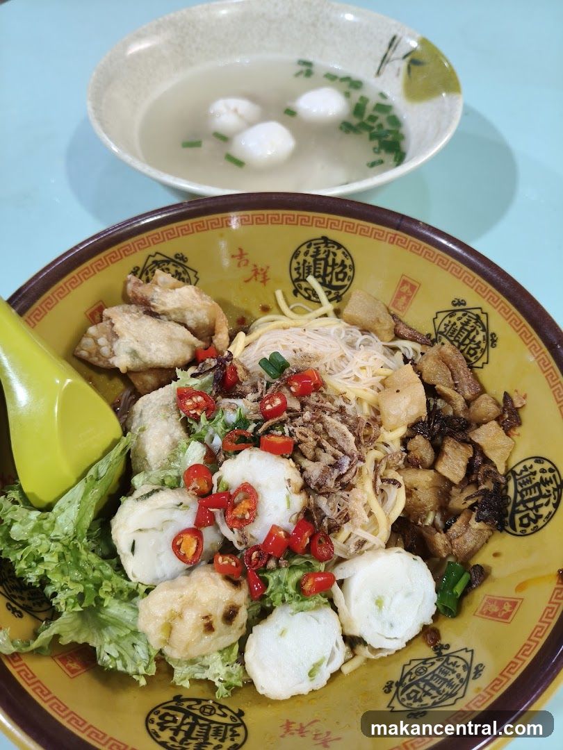 Fish Ball Noodles