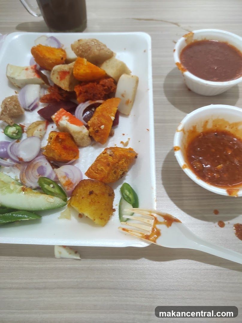 Fried Snacks with Dipping Sauce